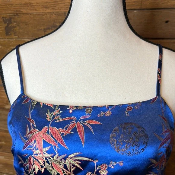 Floral Blue Satin Oriental Dress - Picture 5 of 8